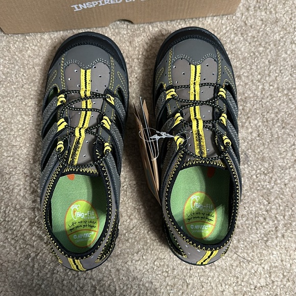 NWT!! Hi-Tec Tortola Escape Jr!! - Picture 4 of 9